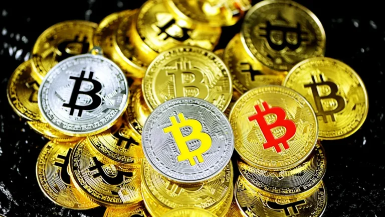 gold and silver round coins