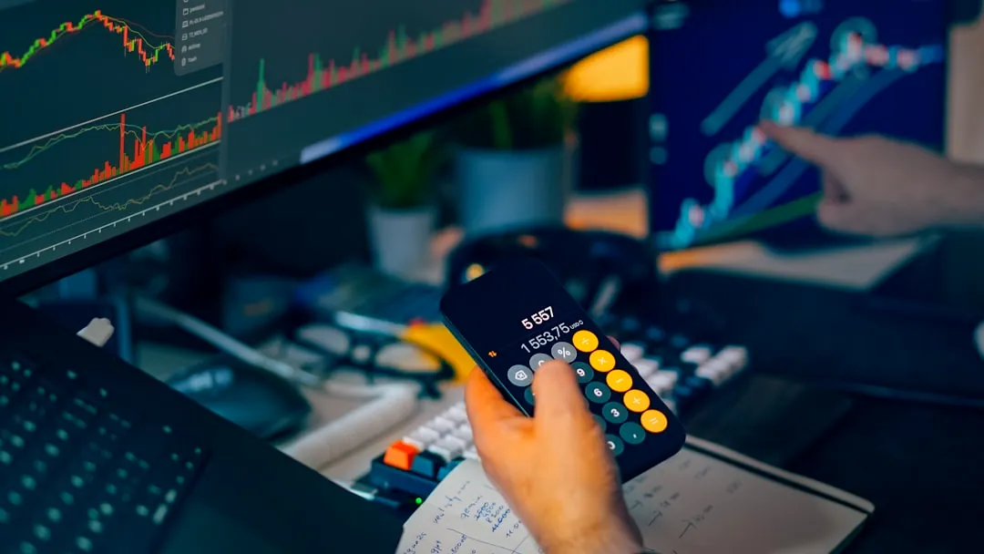 Bitcoin, DeFi and NFTs in 2025 — How Safety, Withdrawals and Regulation Diverge